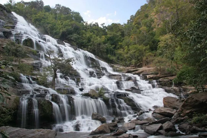 Công viên Quốc gia Doi Inthanon mái nhà của Thái Lan tại Chiang Mai