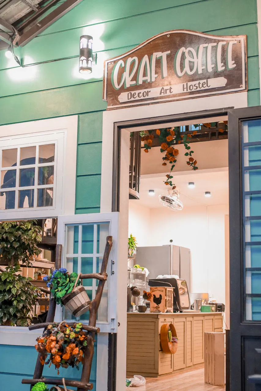 Craft Coffee House Quảng Bình nổi bật với thiết kế ma mị, huyền bí