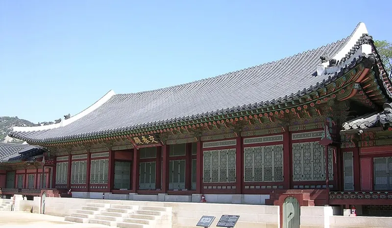 Cung điện Gyeongbokgung, viên ngọc quý của du lịch Đại Hàn