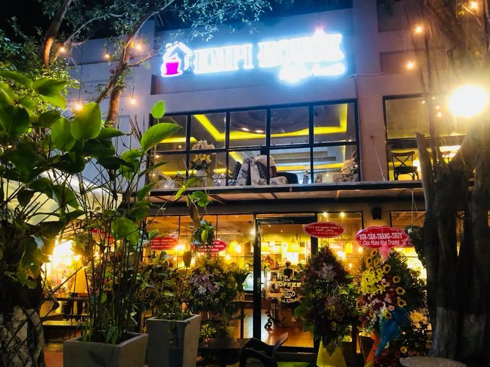 Cuối tuần chill cùng âm nhạc tại EMPI Coffee House Cần Thơ