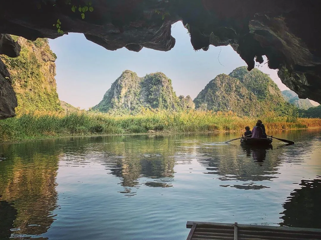 Đắm mình vào vẻ đẹp yên bình, thơ mộng ở Đầm Vân Long – Ninh Bình