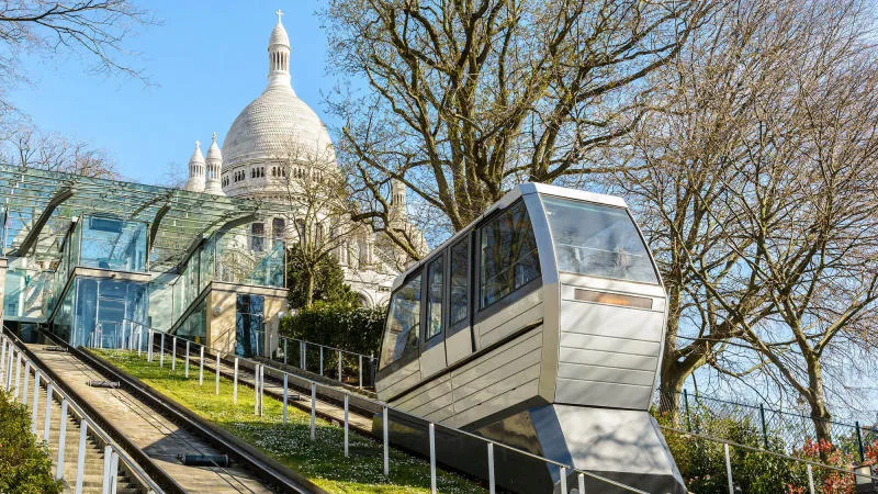 Đắm say trước ngọn đồi Montmartre thơ mộng, lãng mạn