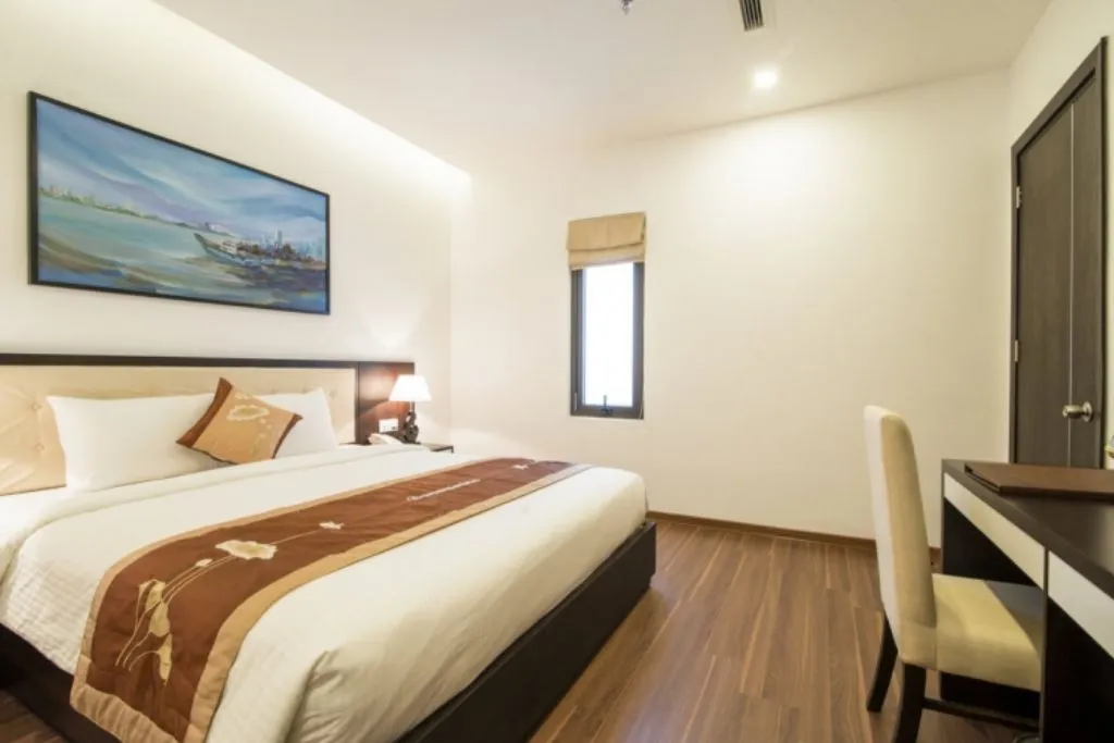 Dana Marina Hotel, không gian thân thiện ấm áp bên bờ biển xinh đẹp