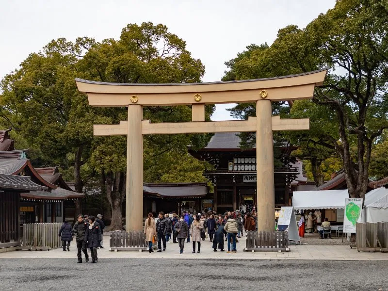 Dạo bước quanh ngôi đền Meiji Jingu đầy linh thiêng của Nhật Bản