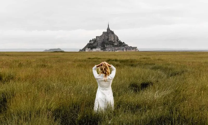 Đảo Mont Saint Michel huyền diệu giữa biển khơi nước Pháp