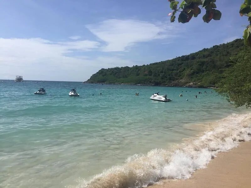 Đảo san hô Koh Larn, thiên đường biển trong xanh tại Pattaya