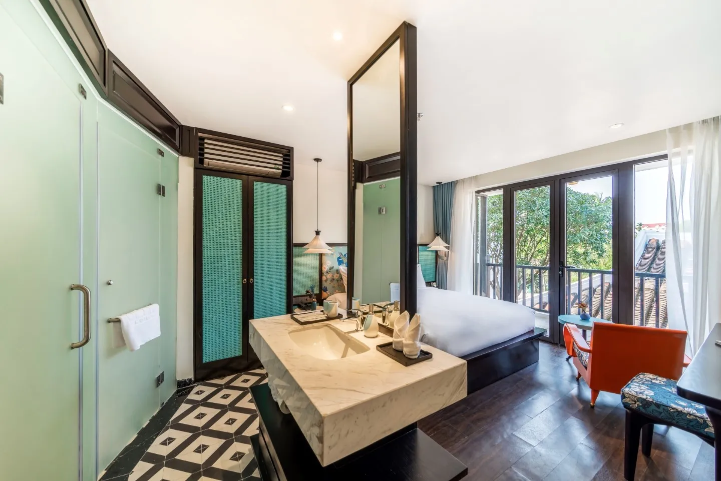 De An Hotel – Khách sạn 4 sao triệu view sống ảo