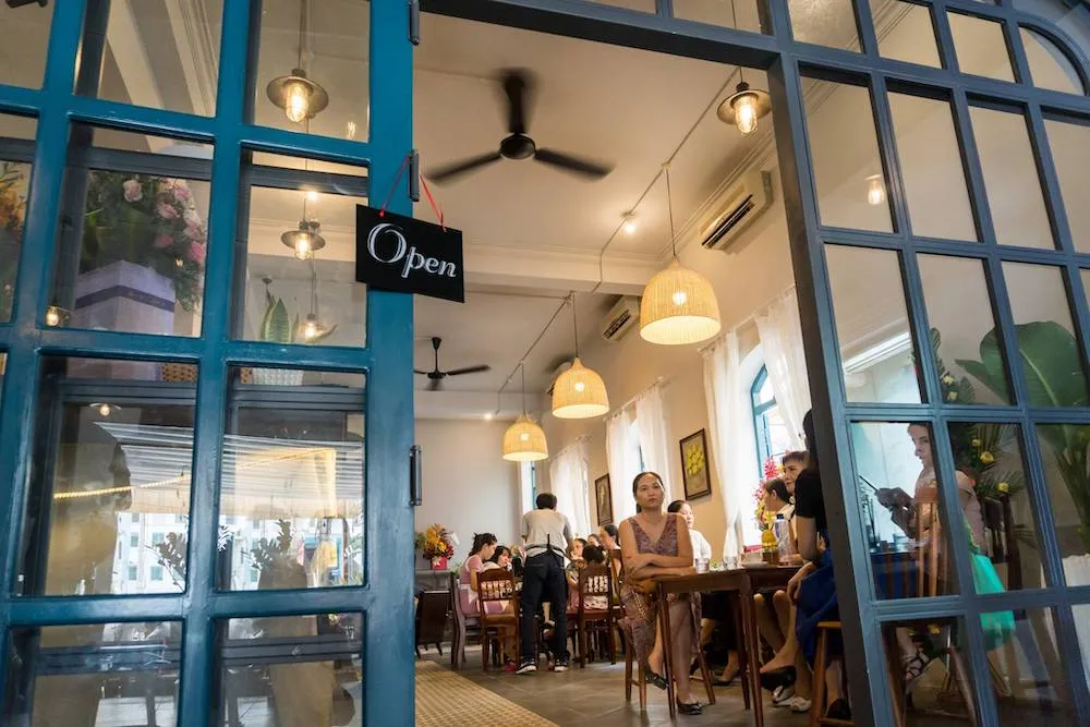 Để Lam Cafe thổi vào Cố Đô thân yêu làn gió giản dị