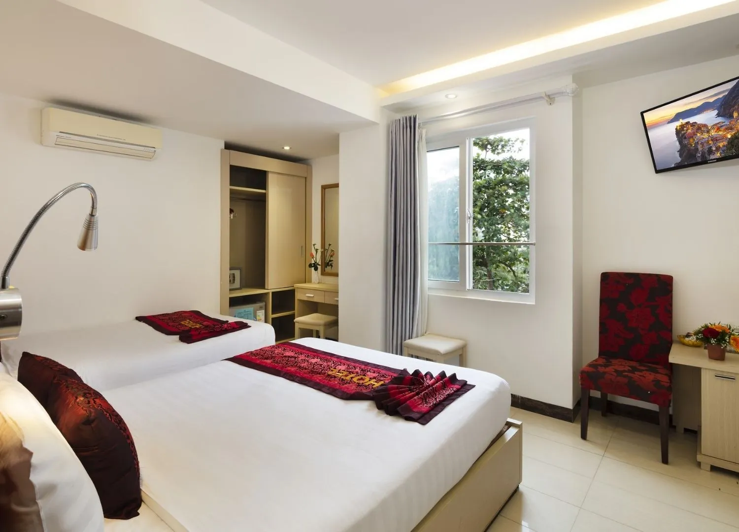 Đến Blue Pearl Hotel thưởng thức bầu trời biển xanh biếc vô tận