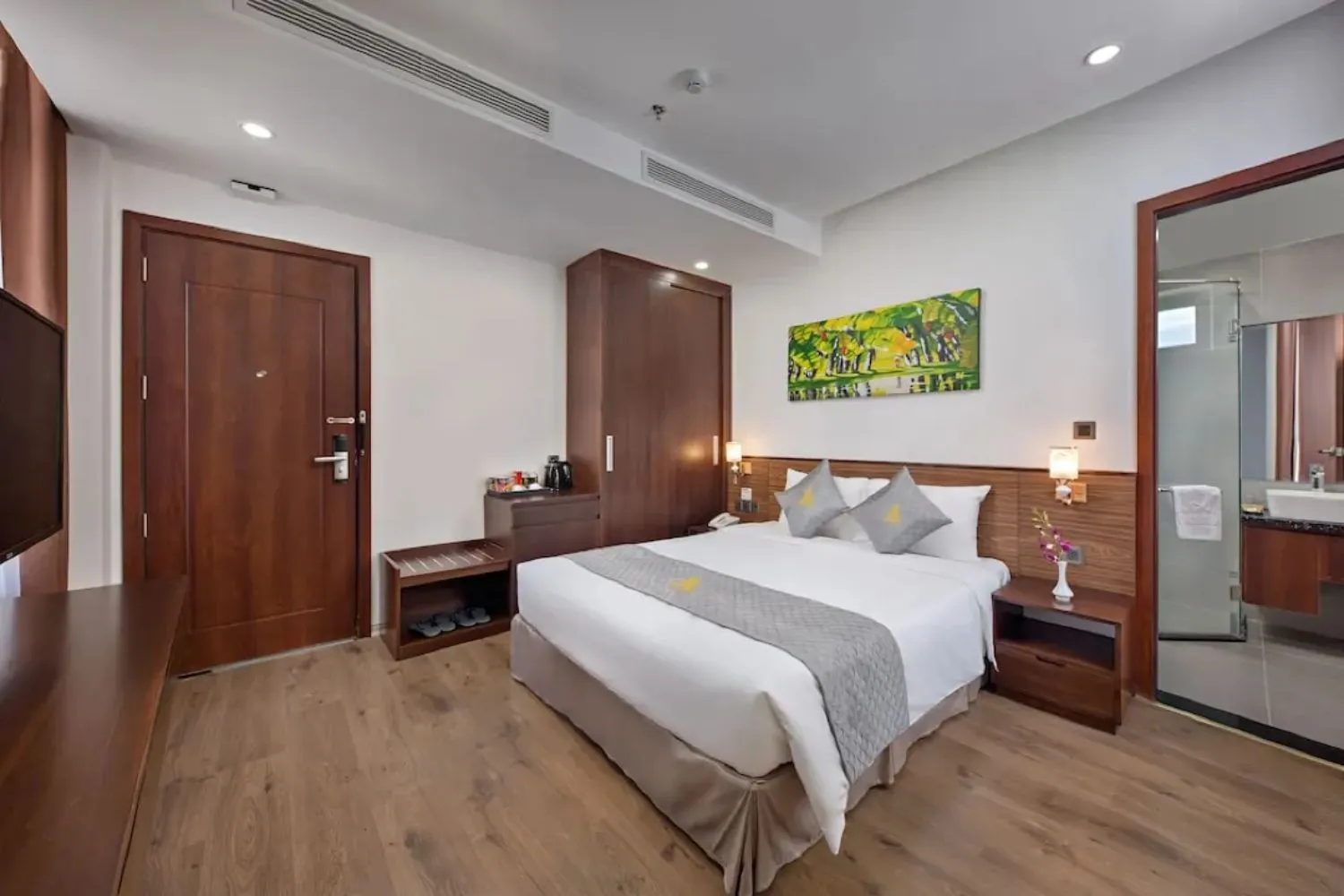 Đến Diamond Beach Hotel để tận hưởng trọn vẹn kỳ nghỉ dưỡng của bạn