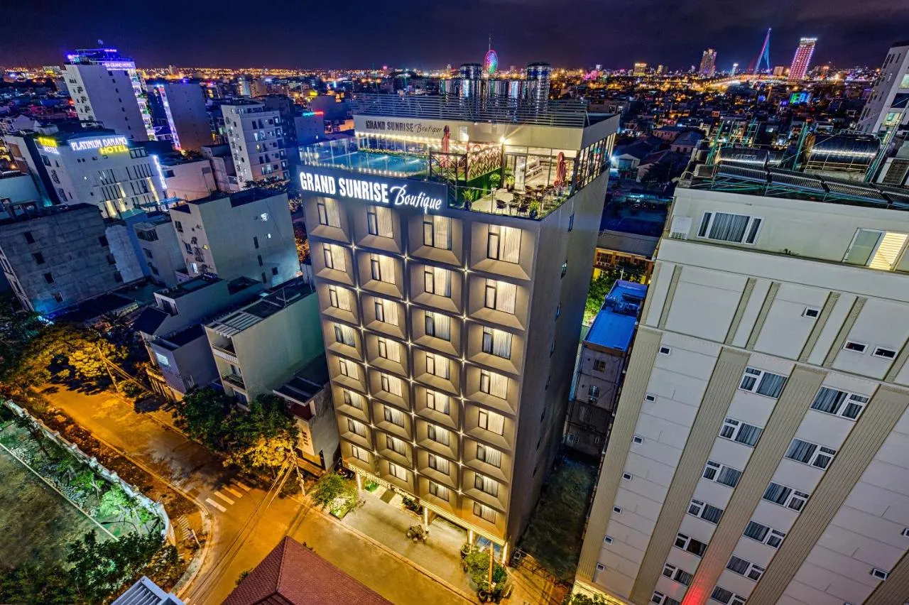 Đến Grand Sunrise Boutique Hotel cho một chuyến nghỉ dưỡng trọn vẹn