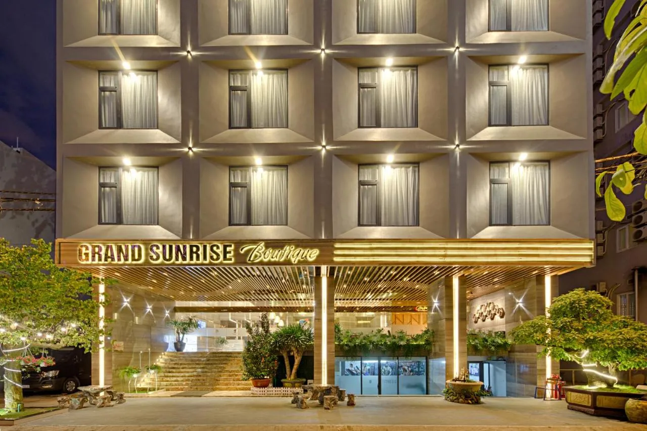 Đến Grand Sunrise Boutique Hotel cho một chuyến nghỉ dưỡng trọn vẹn