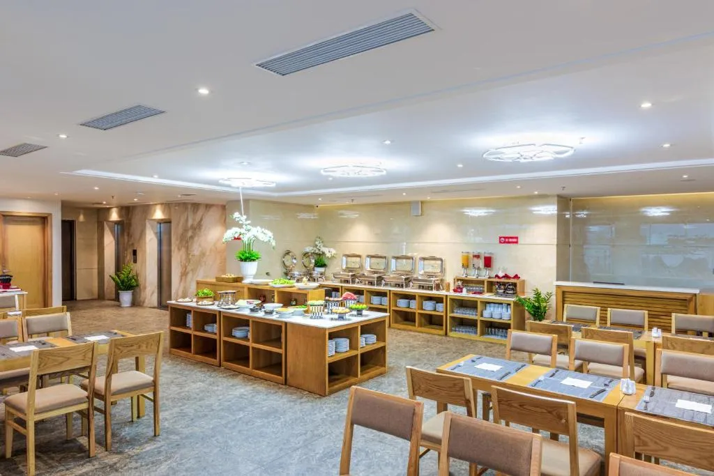 Đến Greenery Hotel để đắm mình trong hồ bơi vô cực đẹp đến nao lòng