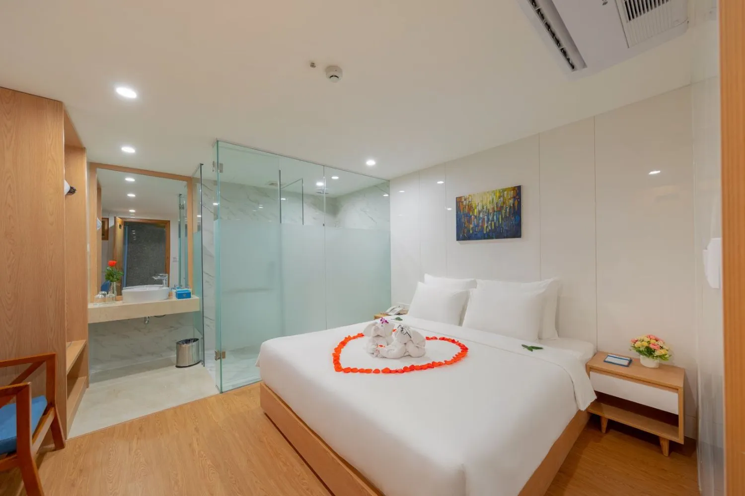 Đến KOVA Diamond Hotel Da Nang để tận hưởng kỳ nghỉ thoải mái và trọn vẹn