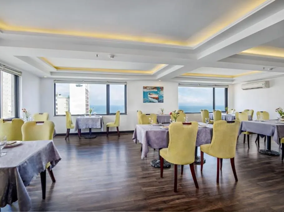 Đến Ocean Haven Hotel để ngắm cát vàng, biển xanh và mây trời Đà Nẵng