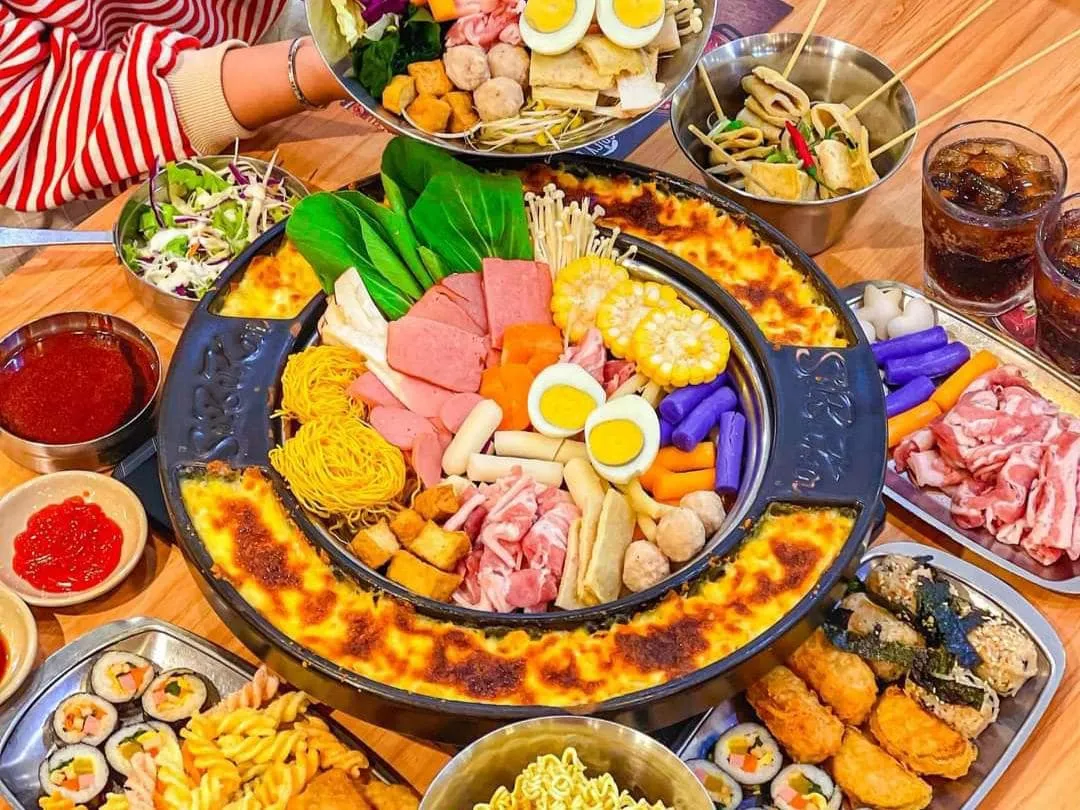 Đến Spicy Box trải nghiệm lẩu buffet tokbokki Hàn Quốc ngon quên lối về