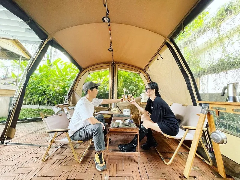 Đến SQUARE 39 tận hưởng không khí tiệc tùng giữa những túp lều camping