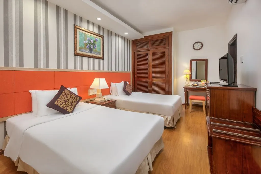 Đến Sun River Hotel để ngắm sự lung linh của Đà Nẵng về đêm