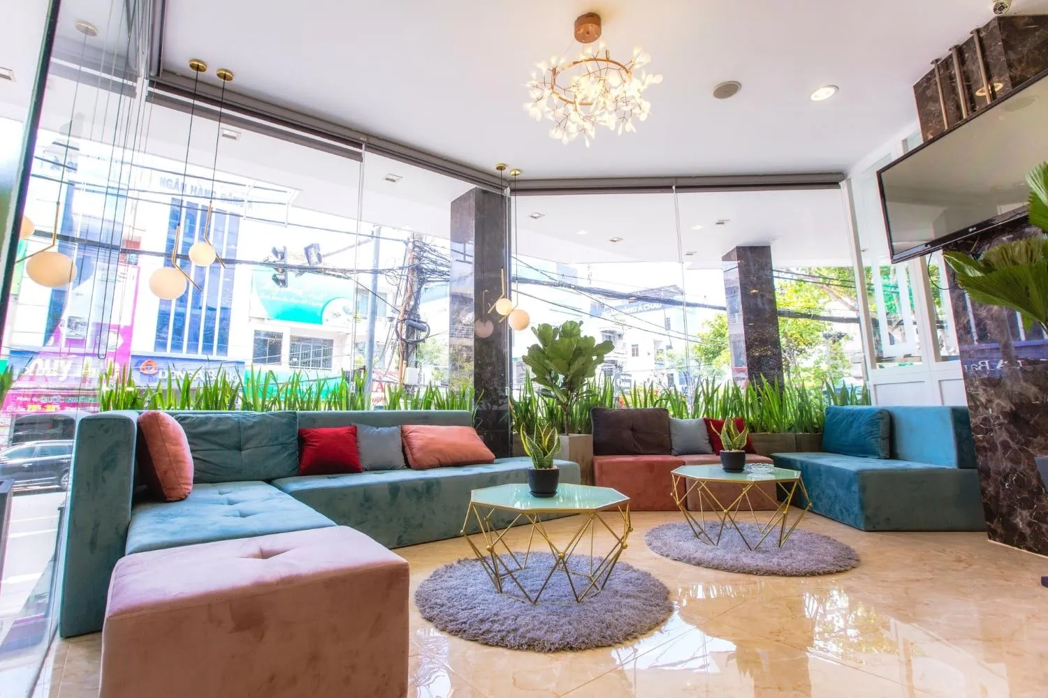 Đến Tarasa Hotel để tận hưởng kỳ nghỉ dưỡng trong mơ của bạn