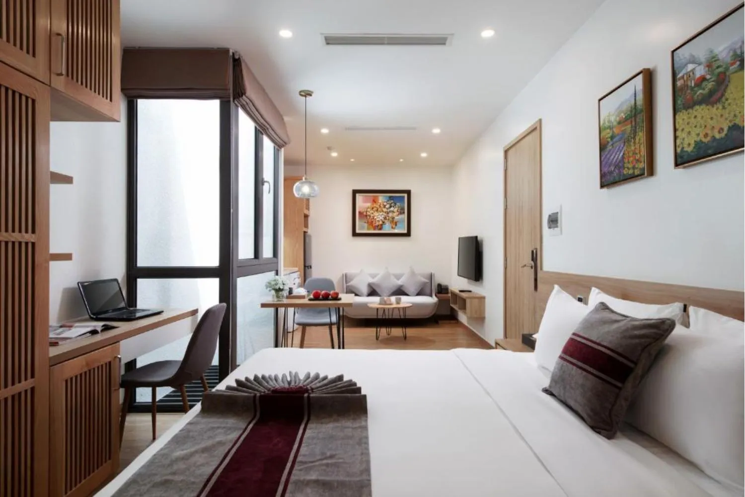 Đến The Galaxy Home Hotel and Apartment và nhìn ngắm Hà Nội qua ô cửa sổ