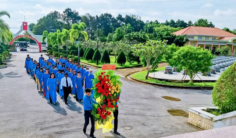 Đền thờ Bác Trà Vinh, nơi gửi gắm tấm lòng kính yêu, son sắt