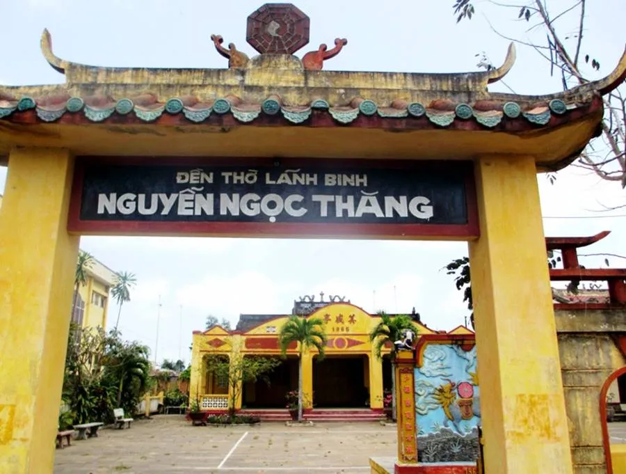 Đền Thờ Lãnh Binh Nguyễn Ngọc Thăng nơi tri ân vị anh hùng xứ dừa