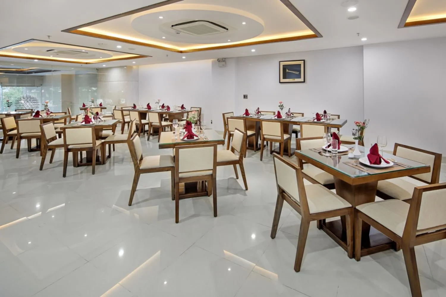 Đến với Merry Hotel để tận hưởng những phút giây thư giãn tại thành phố biển