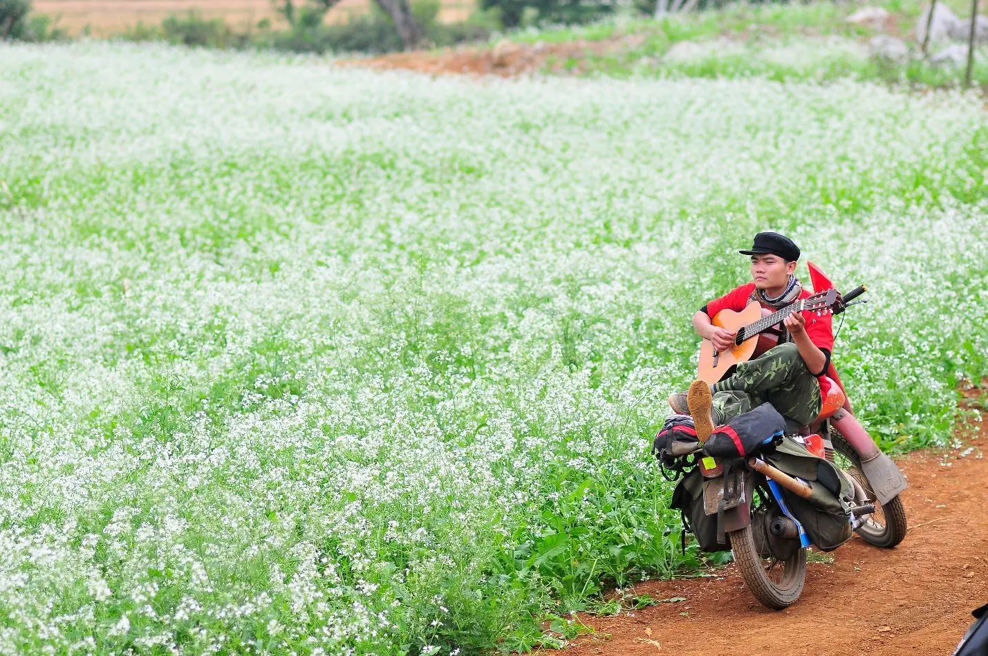 Đi Mộc Châu bằng xe máy chinh phục những cung đường đầy thử thách