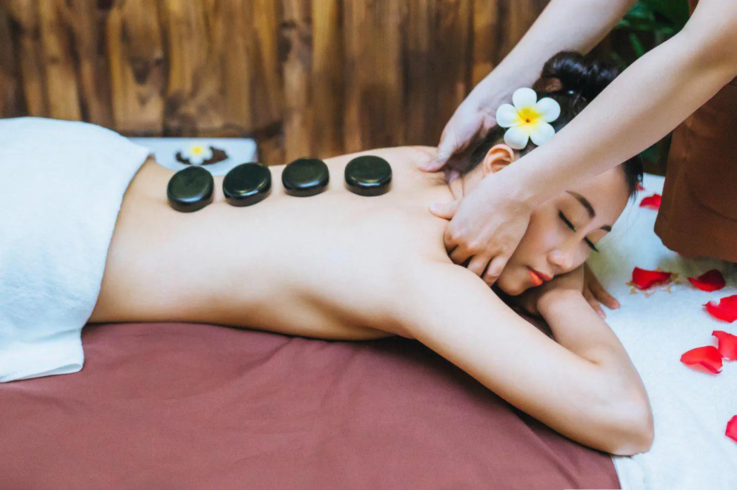 Địa điểm Massage Nha Trang lành mạnh cho khách du lịch trải nghiệm thư giãn tuyệt vời