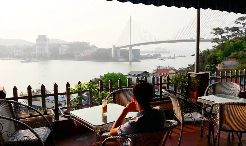 Điểm danh các quán cà phê view đẹp Hạ Long cho hội đam mê sống ảo