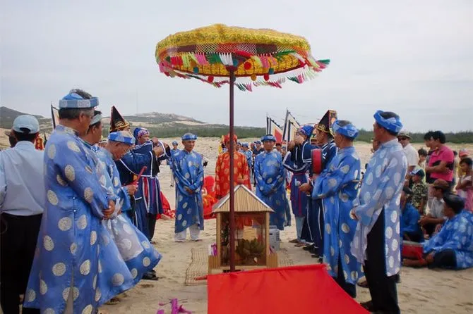 Độc đáo Lễ hội Cá Voi ở Nha Trang – Nét đẹp văn hoá của người dân làng chài