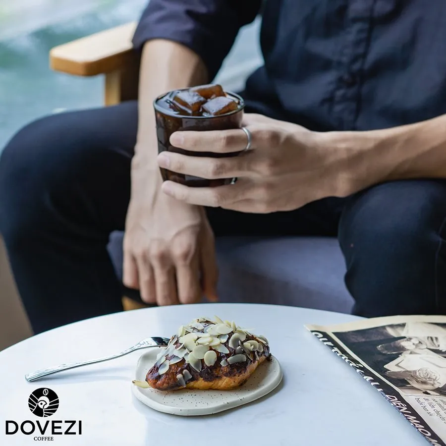 Dovezi Coffee, quán cà phê phong cách industrial độc đáo