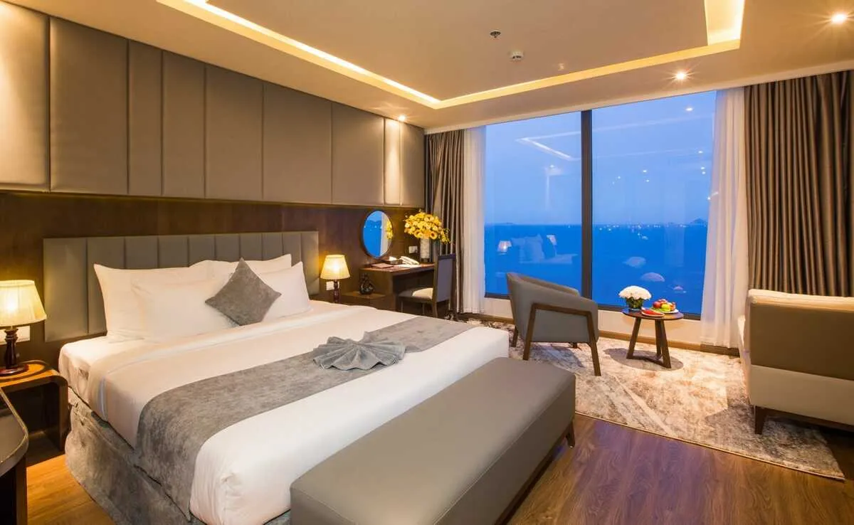 DTX Hotel Nha Trang – Nơi nghỉ dưỡng 4 sao sở hữu hồ bơi chân mây hướng thẳng vịnh Nha Trang