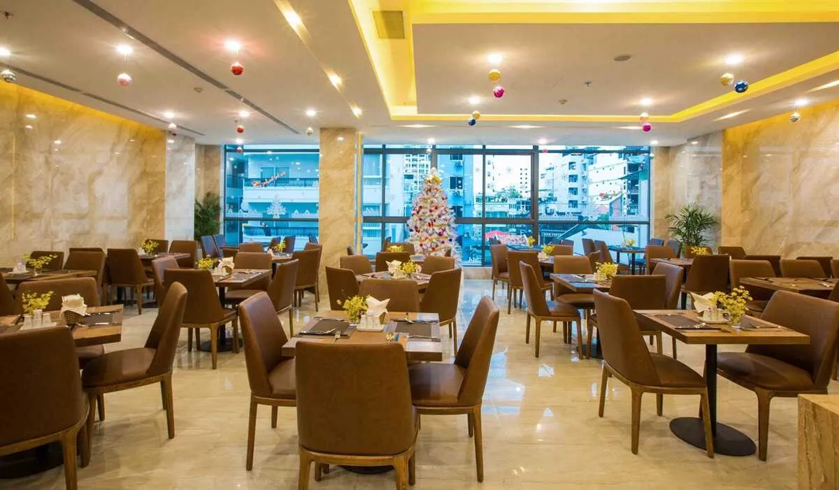 DTX Hotel Nha Trang – Nơi nghỉ dưỡng 4 sao sở hữu hồ bơi chân mây hướng thẳng vịnh Nha Trang