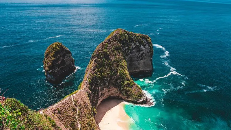 Du lịch Bali thì đừng bỏ lỡ Đảo Nusa Penida với vẻ đẹp huyền thoại