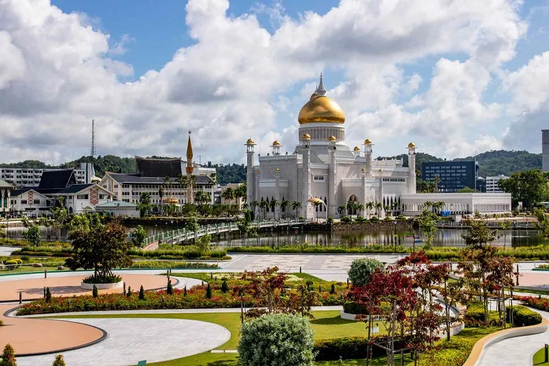 Du lịch Brunei khám phá một vương quốc xa hoa dát vàng