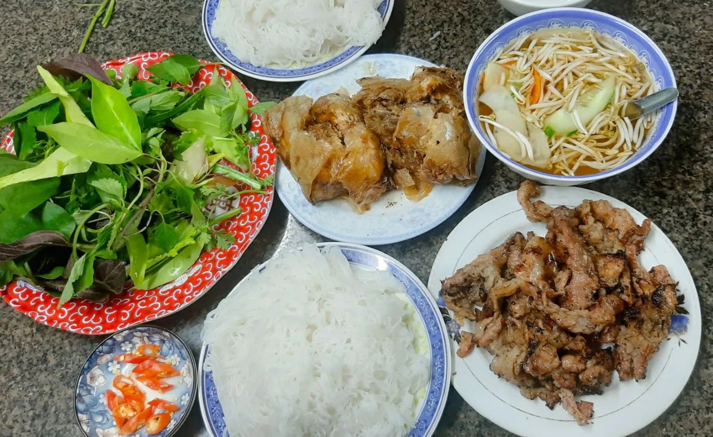 Food tour Hải Phòng 2N1Đ chỉ với 1 triệu, bạn có dám thử không?