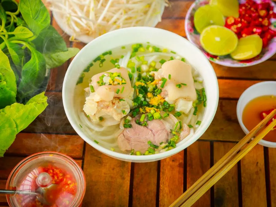 Ghé Bánh canh Trảng Bàng Hoàng Minh thưởng thức đặc sản Tây Ninh đúng điệu