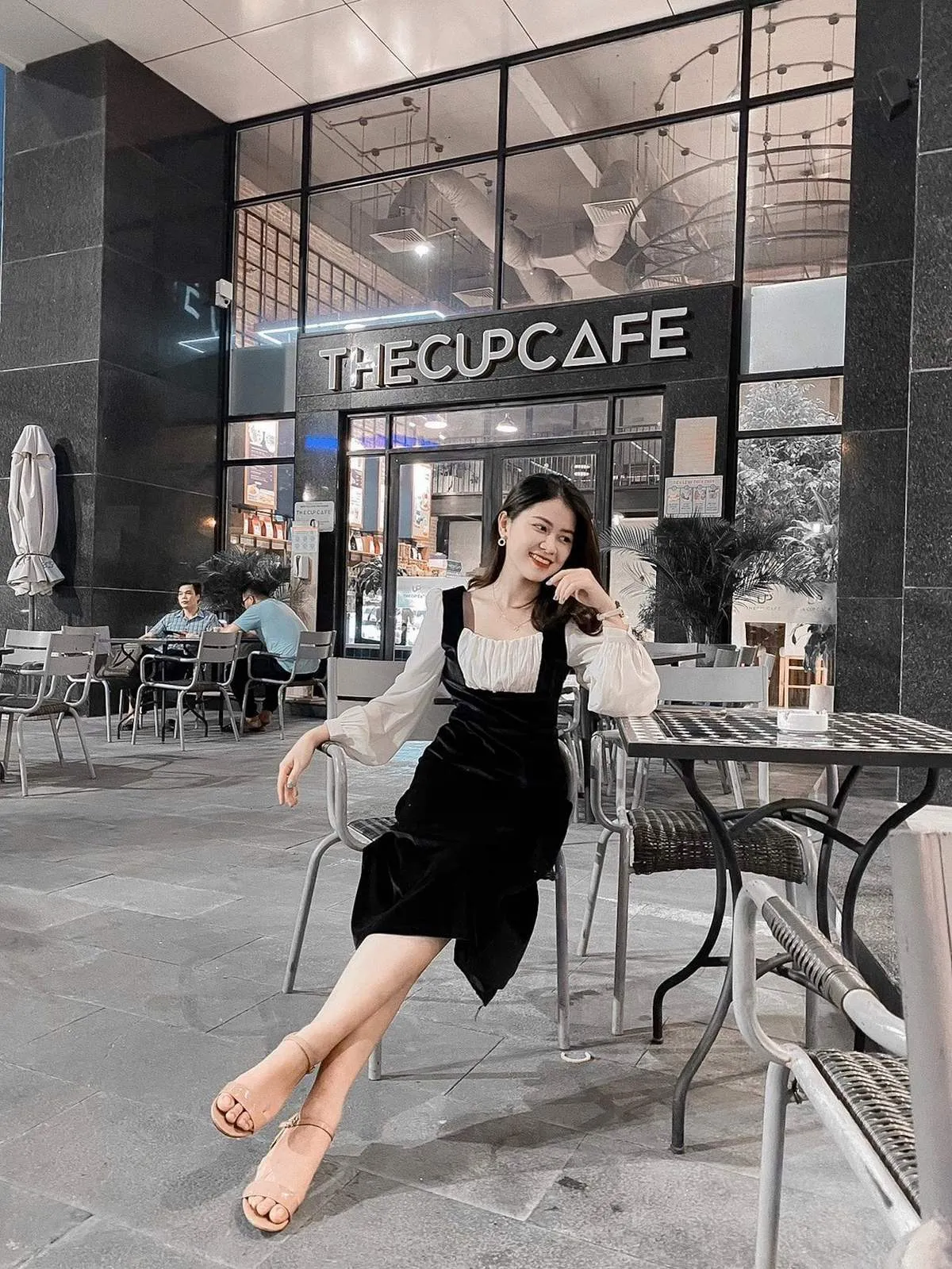 Ghé ngay The Cup Cafe thưởng thức menu thượng hạng cả ngày