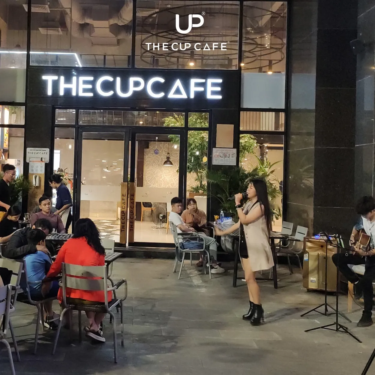 Ghé ngay The Cup Cafe thưởng thức menu thượng hạng cả ngày