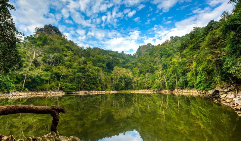 Ghé thăm ao Tiên thơ mộng ở Hồ Ba Bể