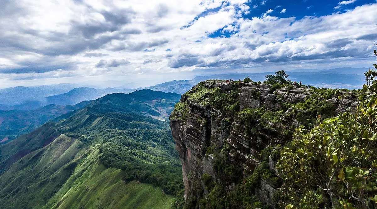 Gợi ý lịch trình trekking Pha Luông tự túc 2N1Đ – Chinh phục “nóc nhà” Mộc Châu