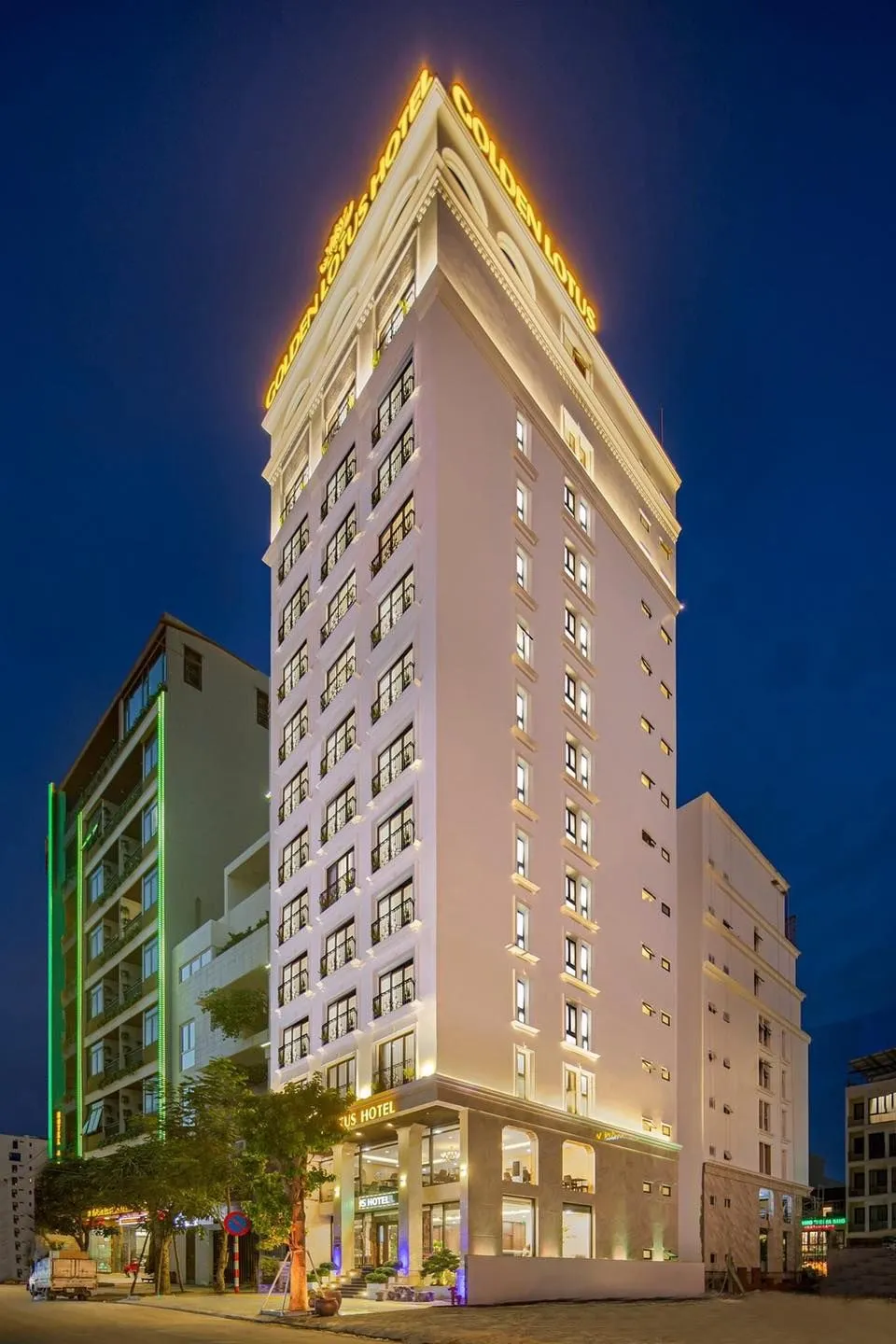 Golden Lotus Hotel, không gian sang trọng chuẩn 4 sao giữa lòng thành phố