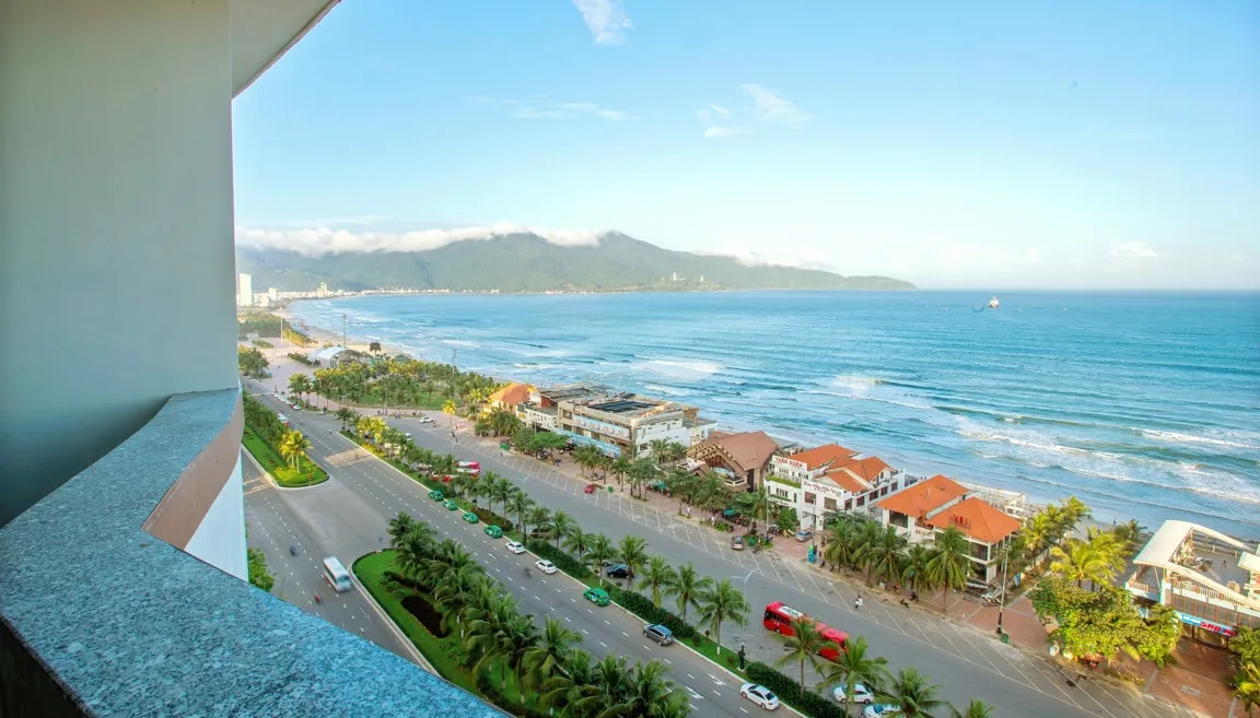 Golden Sea 3 Hotel, không gian nghỉ dưỡng êm ả bên cạnh đại dương xanh