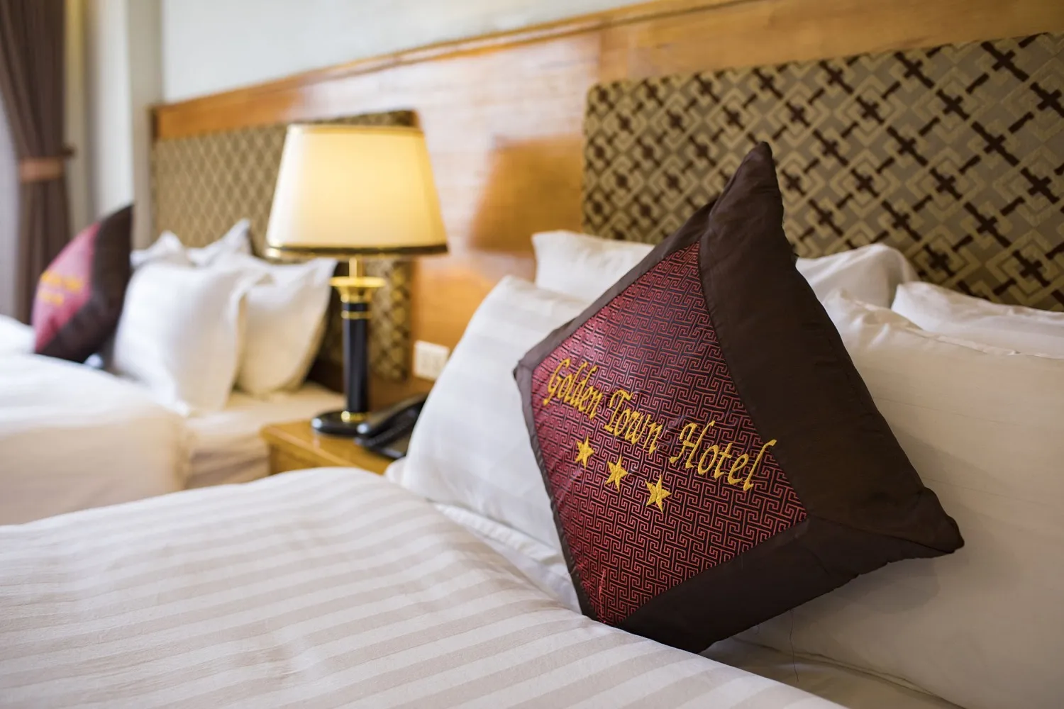 Golden Town Hotel – Khách sạn 3 sao với phong cách kiến trúc ấn tượng