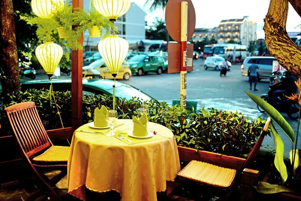 Green Heaven Restaurant Hoi An – Nhà hàng sở hữu tầm nhìn tuyệt đẹp nhìn ra quảng trường sông Hoài