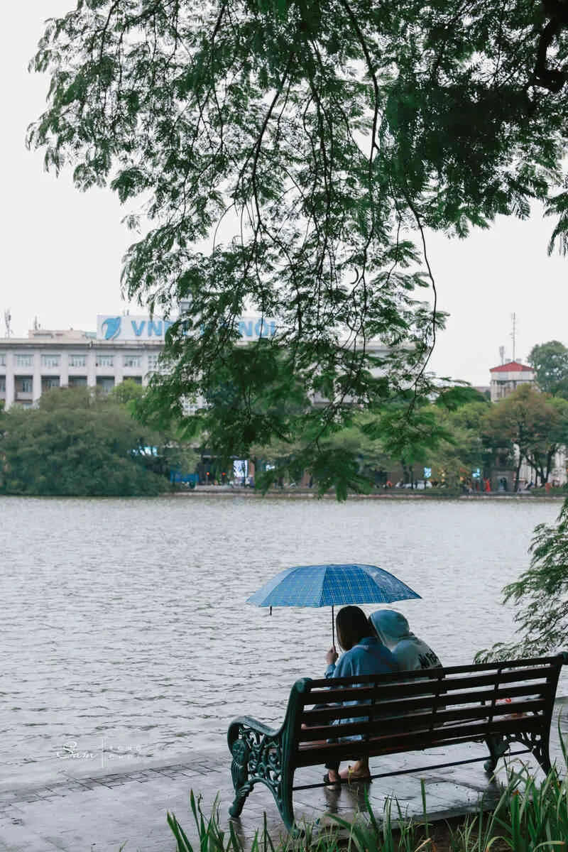 Hà Nội sau cơn mưa, vẻ đẹp dịu dàng tươi mới