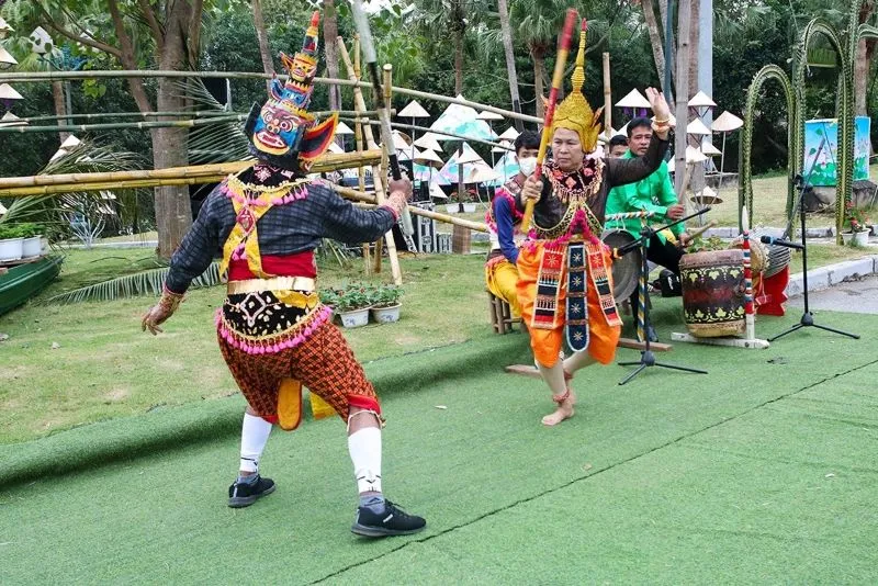 Hành trình khám phá Làng văn hóa các dân tộc Việt Nam