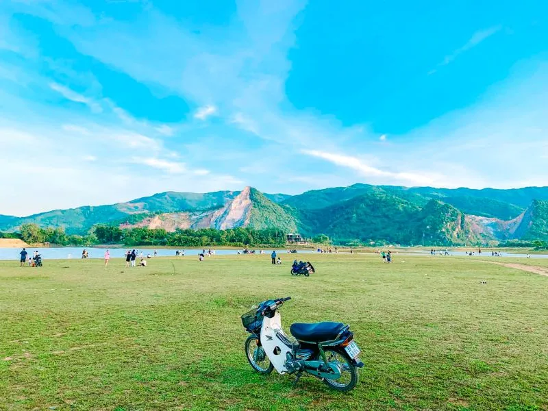 Hồ Đồng Chanh, điểm du lịch mới toanh đẹp tựa cảnh sắc Thụy Sĩ