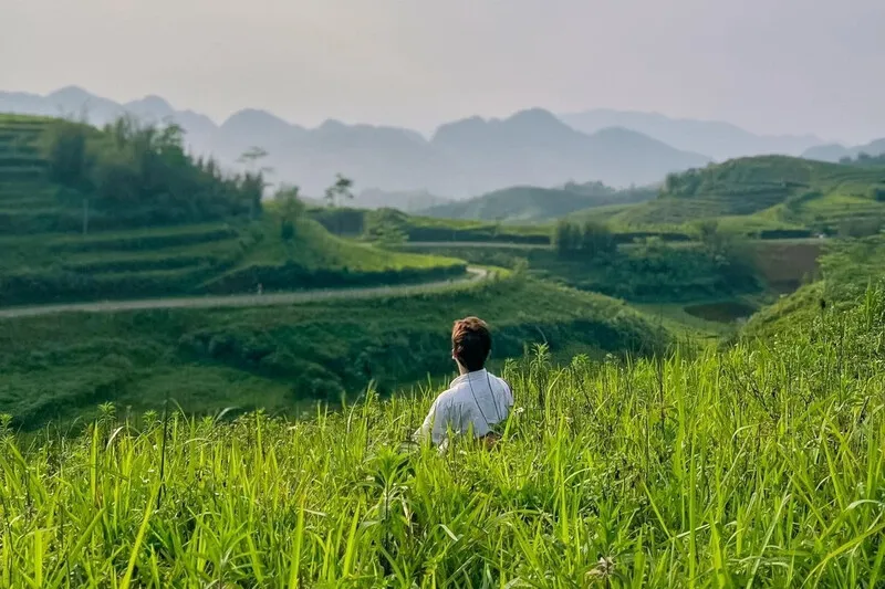 Hồ Sam Tạng: Điểm du lịch chữa lành tuyệt vời gần Hà Nội